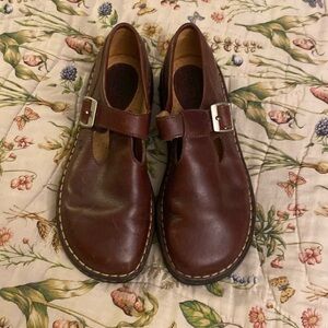 Vintage Born Leather Shoes